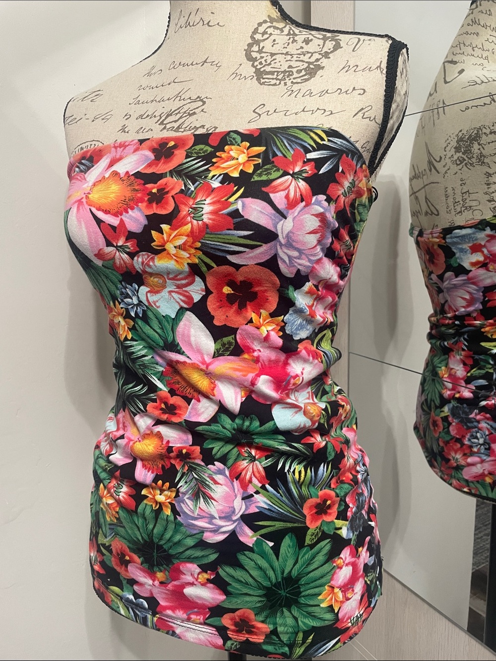 Tropical Floral Strapless Tunic Tub Top With A Built In Bra-Black Background